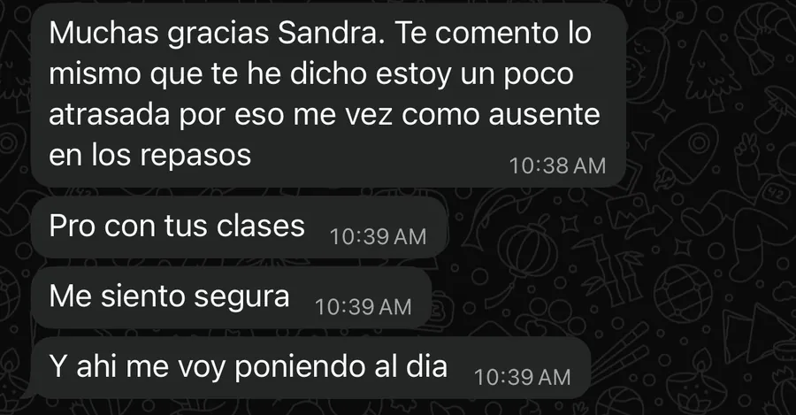 Mensaje de WhatsApp sobre sentirse segura con las clases mientras se pone al día